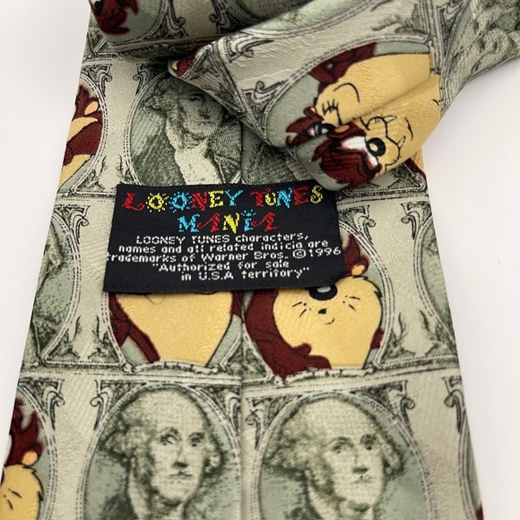 Warner Bros. Taz Dollar Bill Tie - Green and Brown - Picture 4 of 5